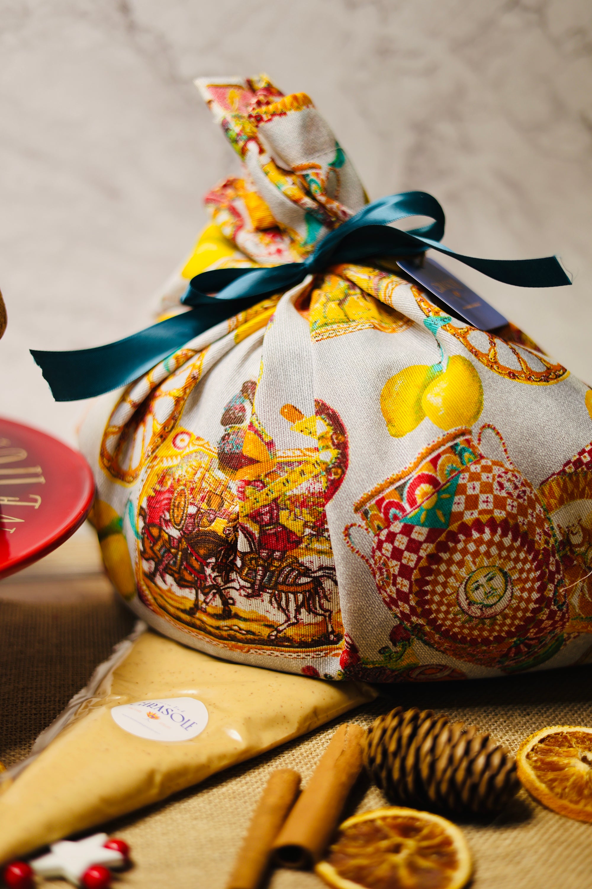 Panettone al Cioccolato e crema alle mandorle - Panettone met Chocolade en amandelcrème (in spuitzak)